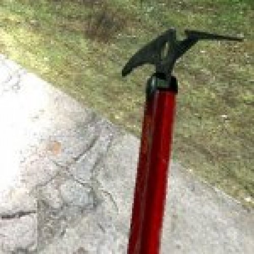 HL2 Beta Iceaxe
