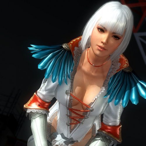 Momiji as Gloria DMC4