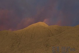 gm_hugedesertcanyon
