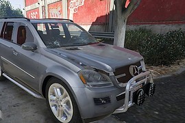 Mercedes-Benz GL500 (2009)